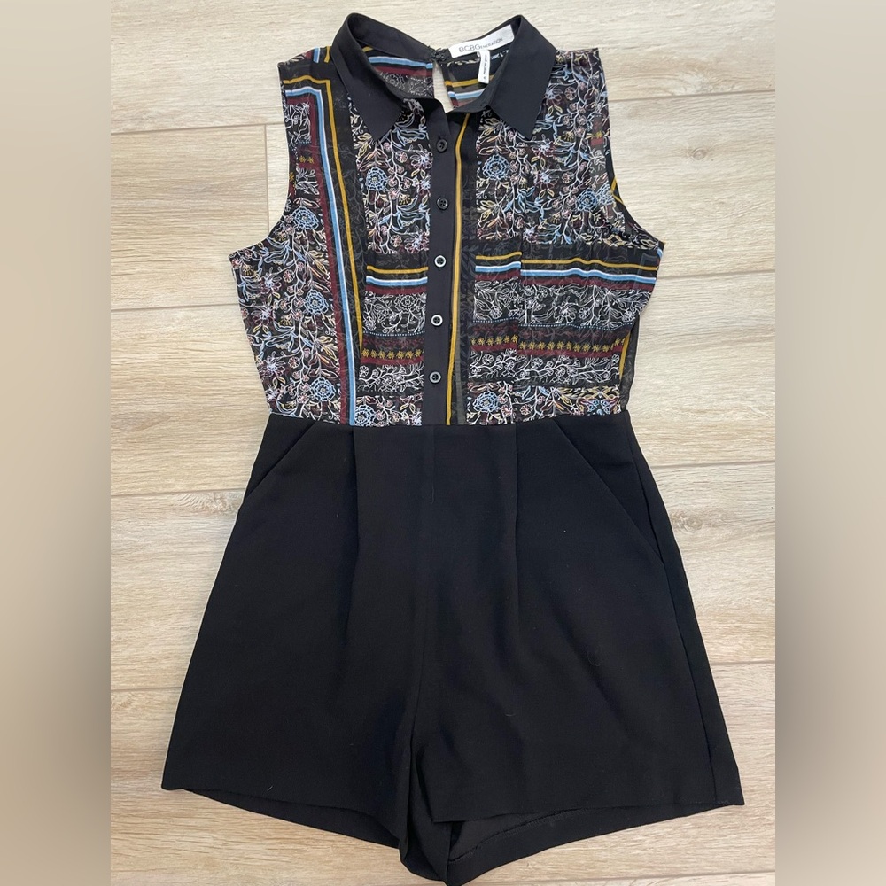 BCBGeneration Womens Black sleeveless pockets romper size 4